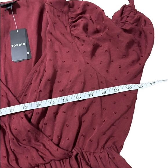 NEW TORRID Women's Midi Swiss Linen Wrap Surplice Dress size M/L - Picture 8 of 12